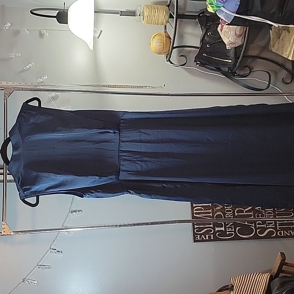 Dresses & Skirts - Sleeveless dress NWT